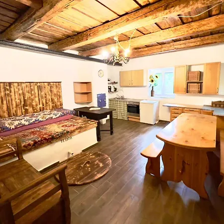 Kleine Waldhaeuschen *
